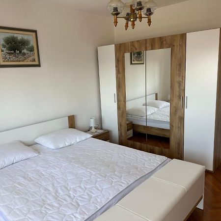 Spacious 2-Room Apartment With Beautiful Sea View Crikvenica Eksteriør bilde